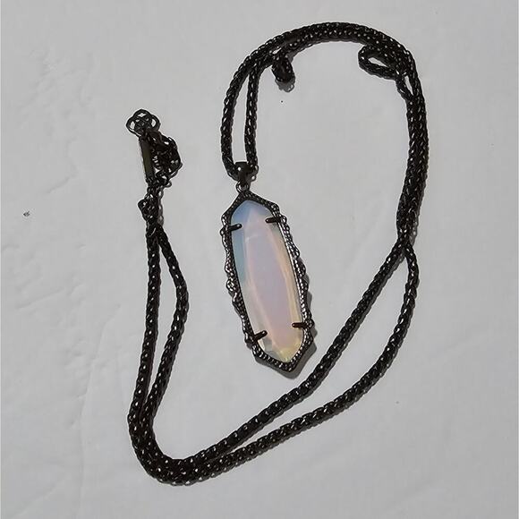 Kendra Scott "Mystic Bazaar" White Opalite Iridescent Gunmetal Chain Necklace - Picture 4 of 8